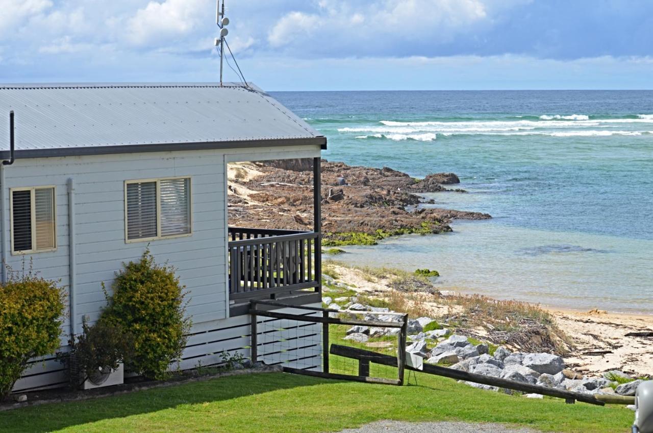 Tuross Beach Cabins & Campsites Tuross Heads Esterno foto