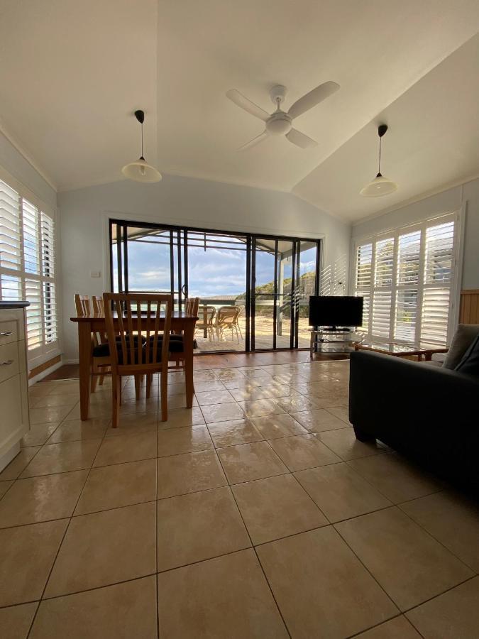Tuross Beach Cabins & Campsites Tuross Heads Esterno foto