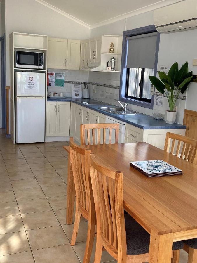 Tuross Beach Cabins & Campsites Tuross Heads Esterno foto