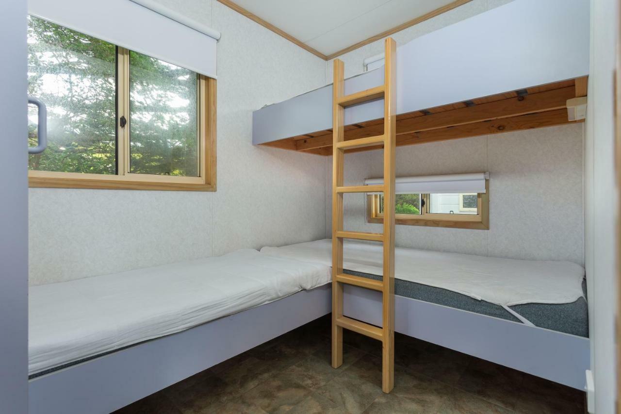 Tuross Beach Cabins & Campsites Tuross Heads Esterno foto